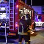 Chiusavecchia: incendio a un tetto del centro storico di Sarola, evacuata famiglia di quattro persone