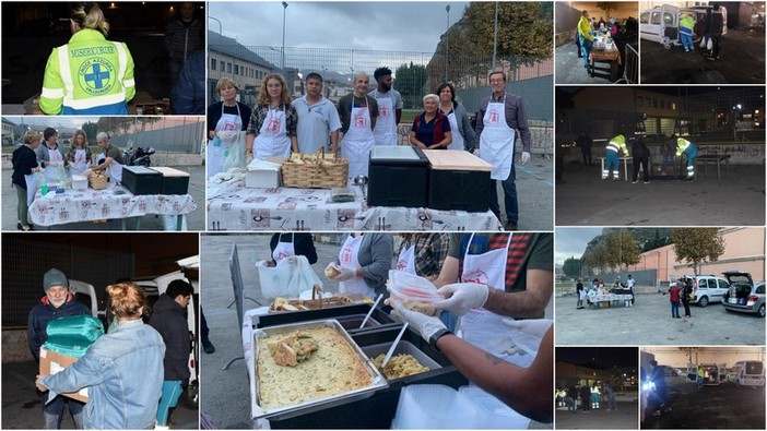 Ventimiglia, volontari donano pasti caldi e beni di prima necessità ai migranti: &quot;Aiutiamo il prossimo&quot; (Foto e video)