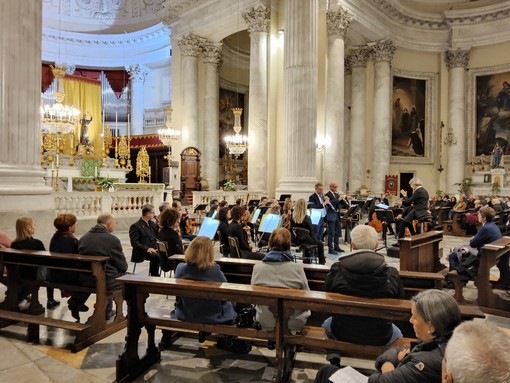 Imperia, successo di pubblico al concerto inaugurale della stagione musicale dell’orchestra dell’Opera Carlo Felice di Genova (Foto)