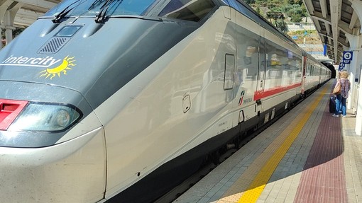 Trasporti, Rossetti e Ioculano (PD): “Tre coppie di treni Intercity in più sulla Milano -Ventimiglia: la nostre richieste e quelle dei sindacati ascoltate”